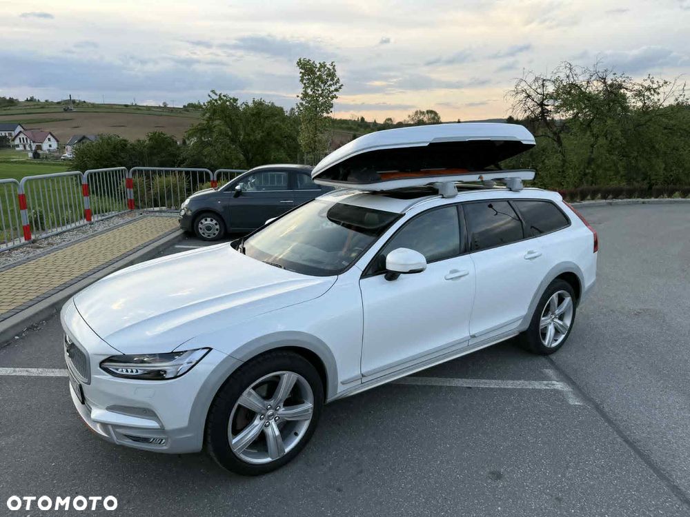 Volvo V90 Cross Country - 3