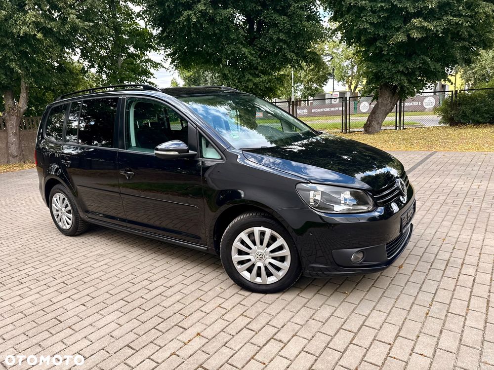 Volkswagen Touran - 12