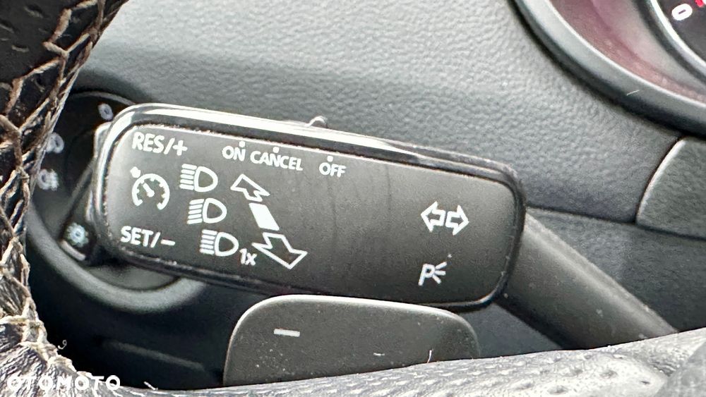 Skoda Octavia 2.0 TDI DSG RS - 26