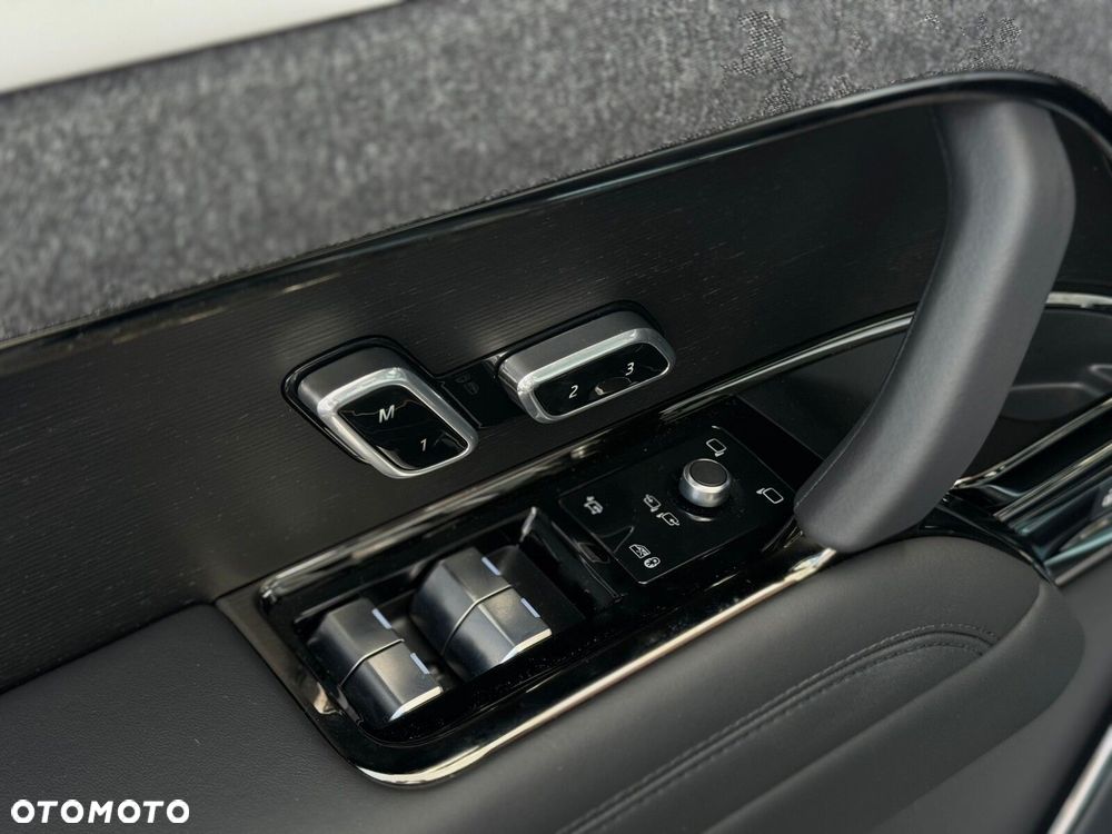 Land Rover Range Rover Sport - 11