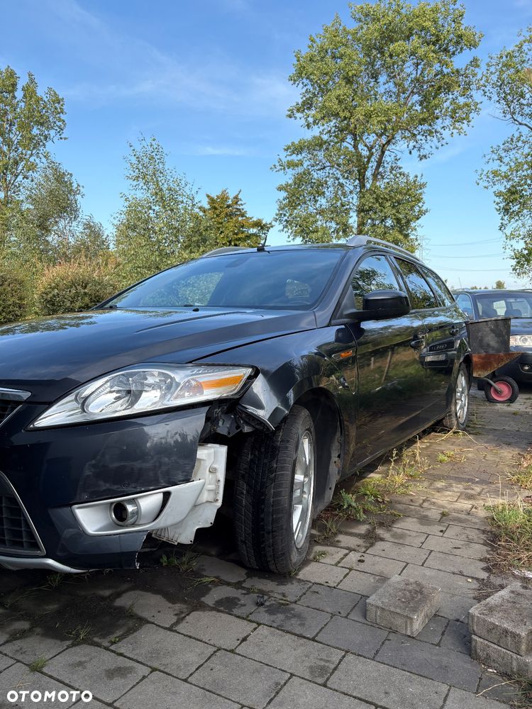 Ford Mondeo 2.0 Ambiente - 4