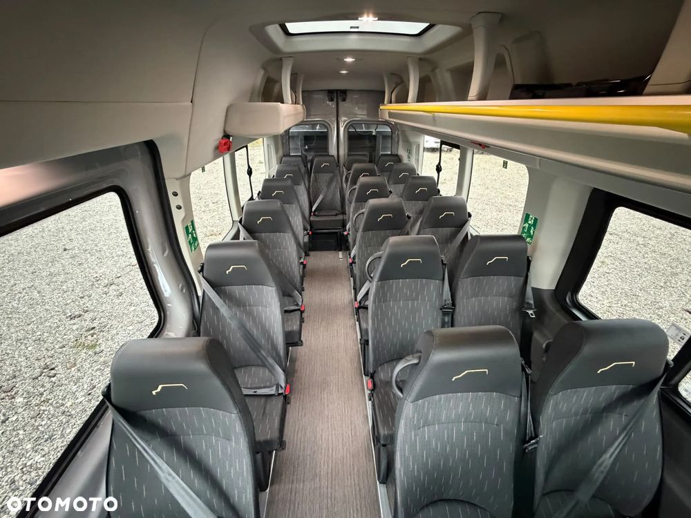 Ford Transit - 17