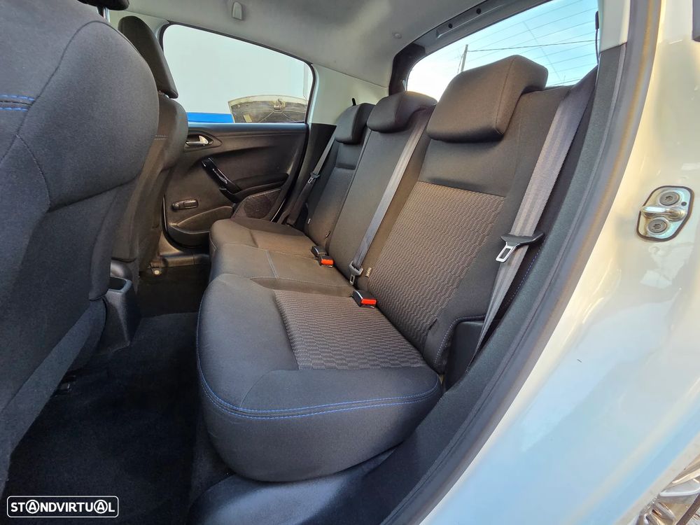 Peugeot 208 1.6 BlueHDi Style - 14