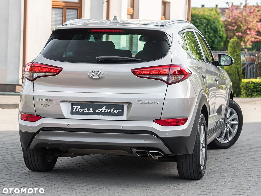 Hyundai Tucson 2.0 CRDi 2WD Trend - 12