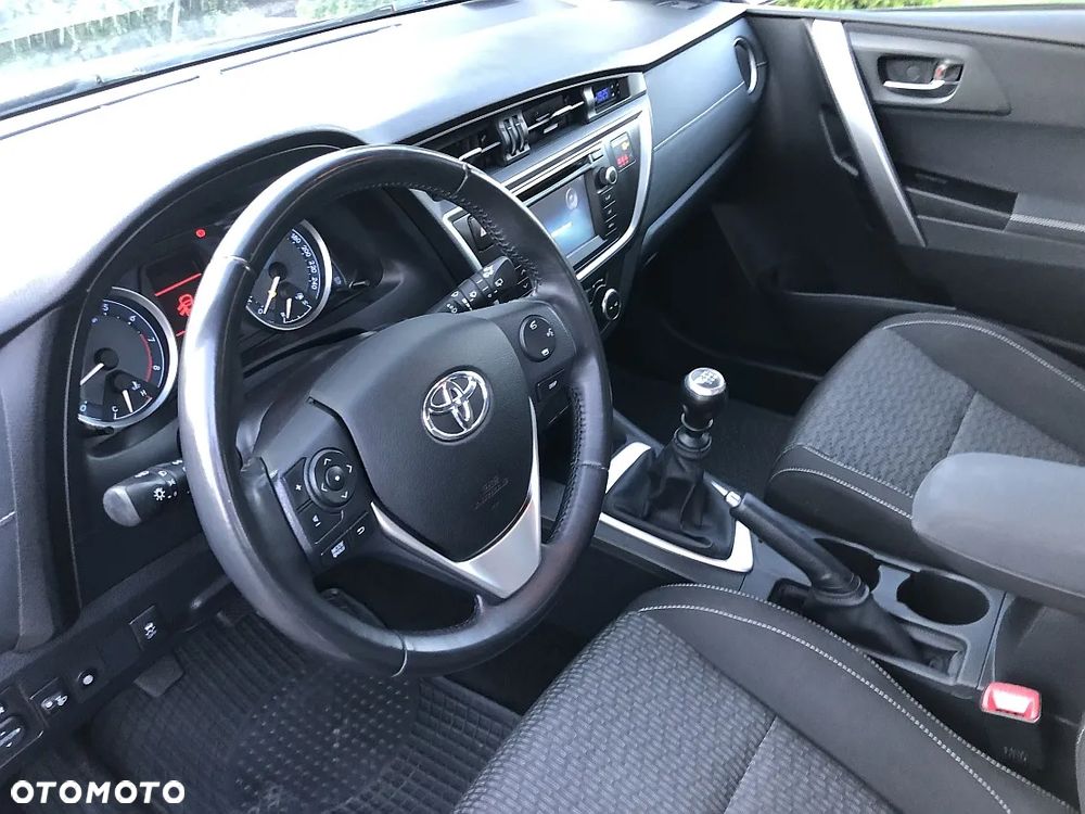 Toyota Auris 1.6 Comfort - 32