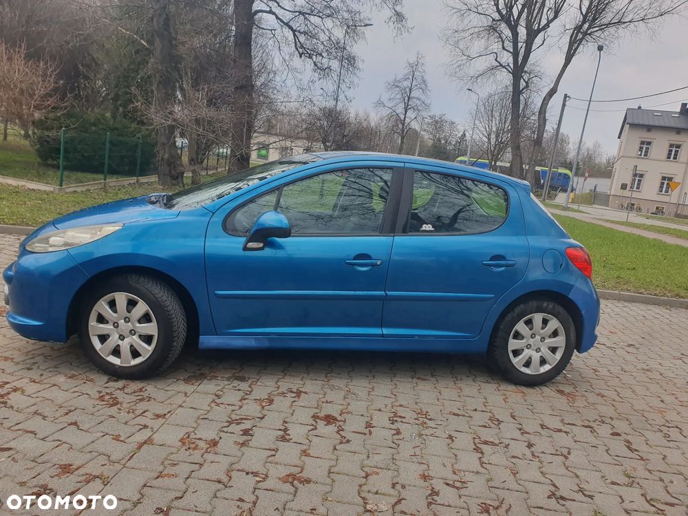 Peugeot 207 HDi FAP 90 (Blue Lion) Tendance - 20