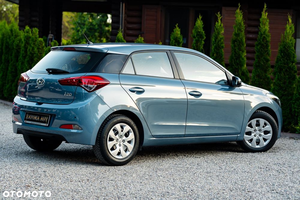Hyundai i20 - 15