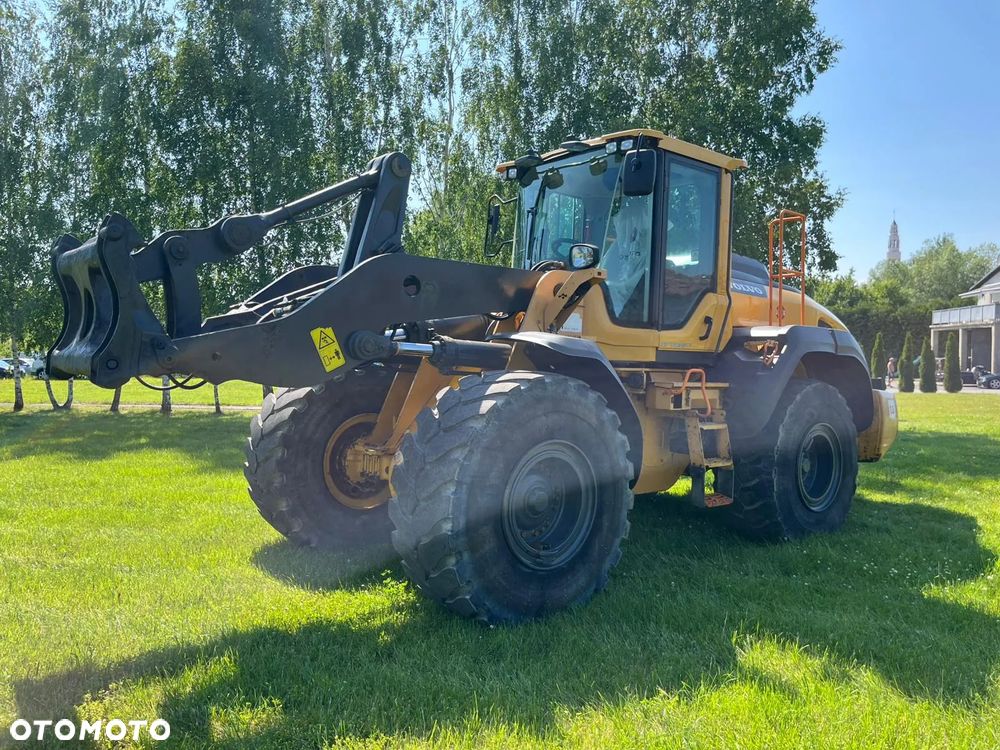 Volvo L120H - 12