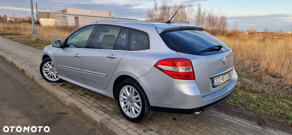 Renault Laguna 3.0 dCi V6 Initiale - 2