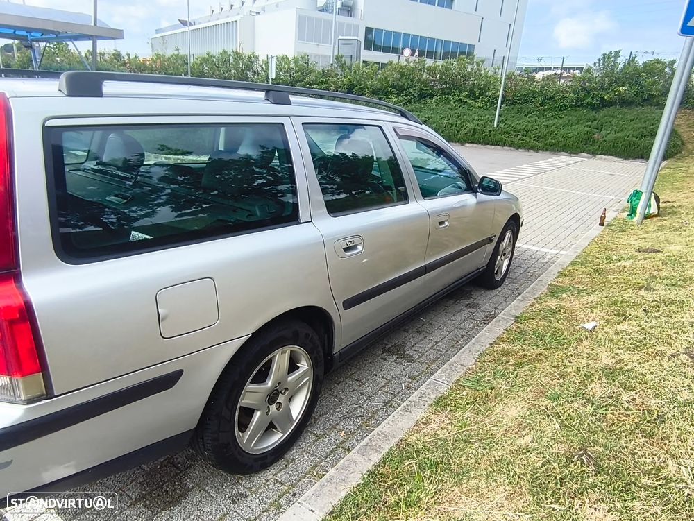 Volvo V70 2.4 D5 - 5