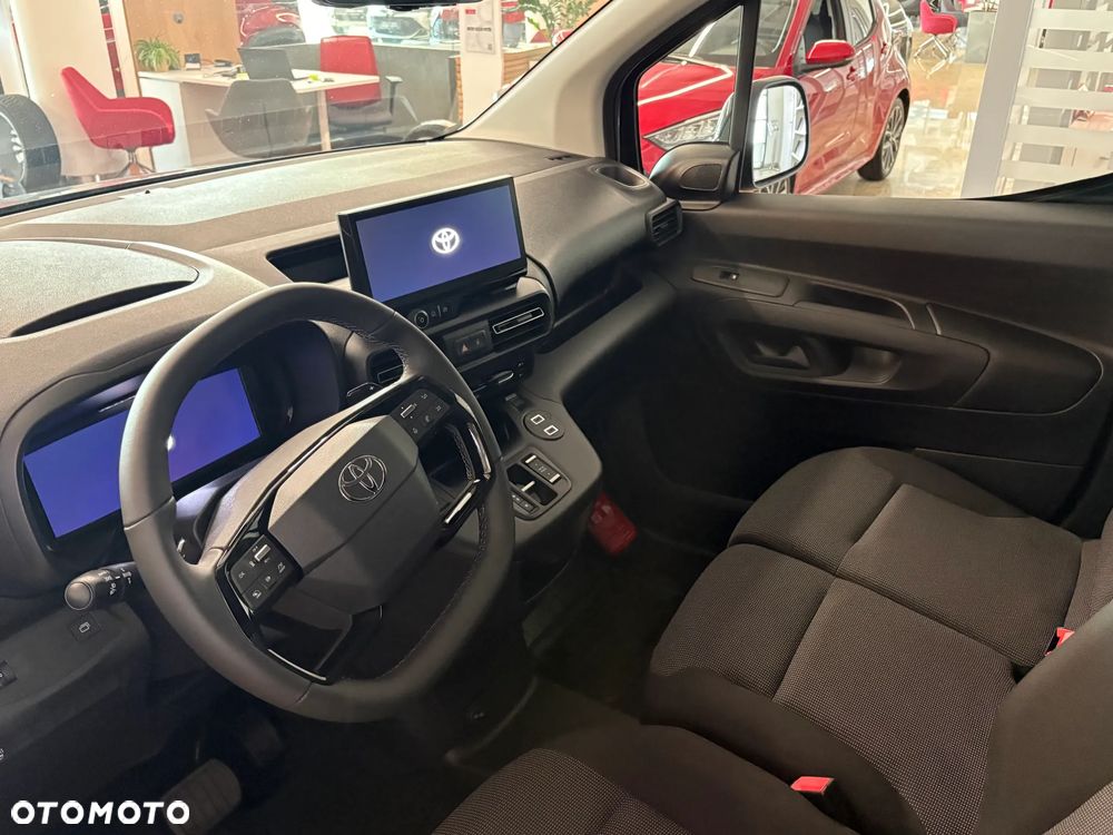 Toyota Proace City - 7