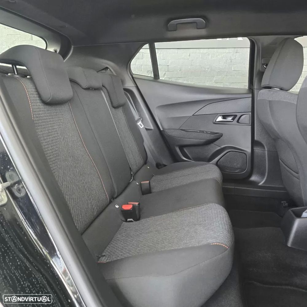 Peugeot 2008 1.2 PureTech Style - 12