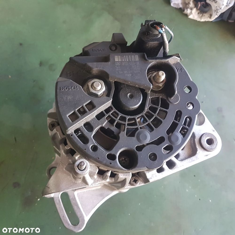 Alternator BOSCH Alternator VW AG 037903025M 0124325013 Bosch 90AVw Audi Seat Skoda VW T4  jak nowy - 8