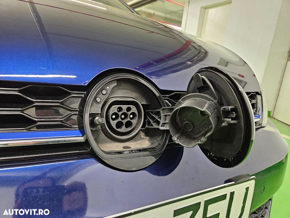 Volkswagen Golf GTE - 9