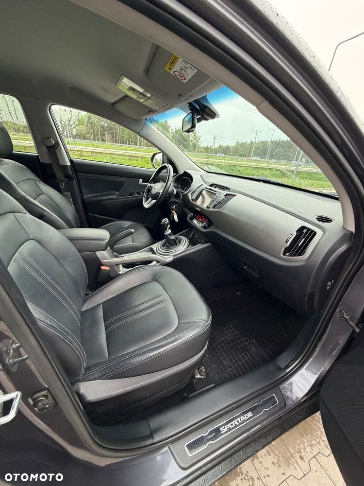 Kia Sportage 1.7 CRDI 2WD ISG Dream-Team Edition - 14