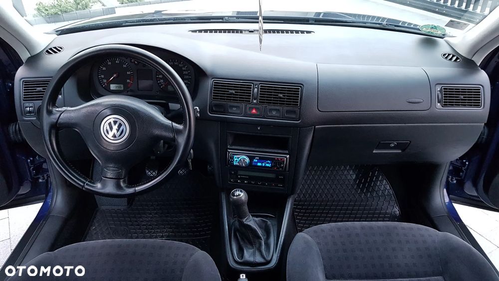 Volkswagen Golf 1.6 Comfortline - 9
