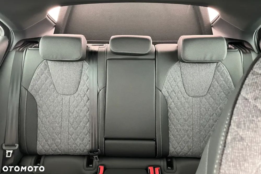 Skoda Octavia 1.5 TSI mHEV Sportline DSG - 25
