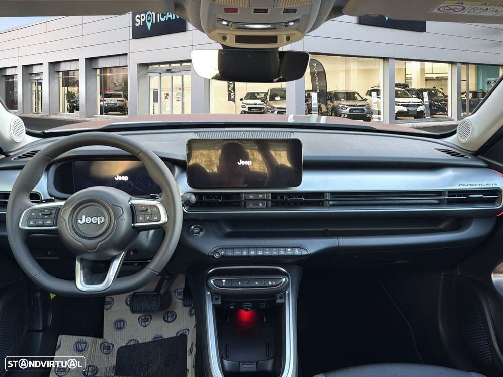 Jeep Avenger 1.2 e-Hybrid Summit DCT - 8