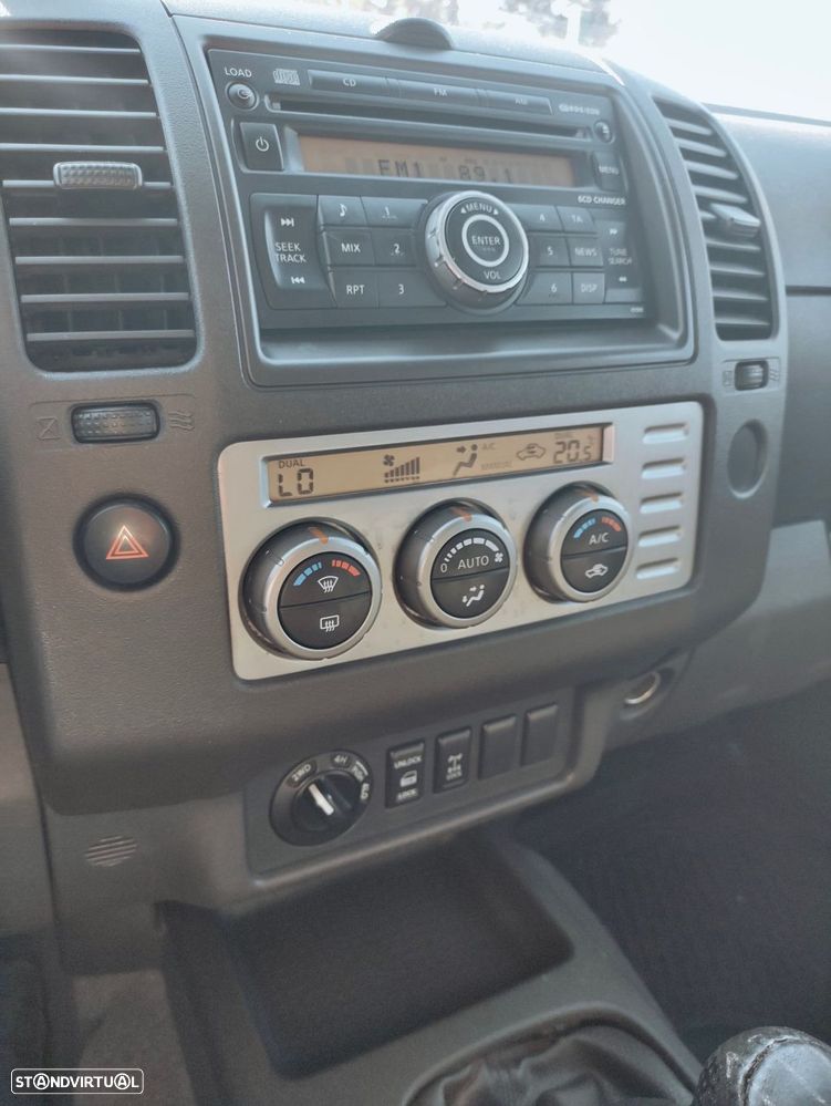 Nissan Navara 2.5 dCi CD LE Premium - 8