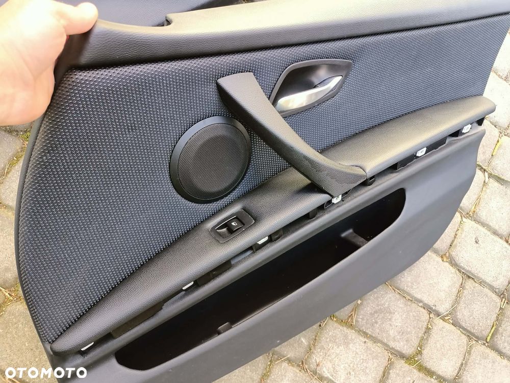 Boczek boczki przód przednie Europa BMW E90 E91 Mpakiet Alcantara HiFi głośniki - 3