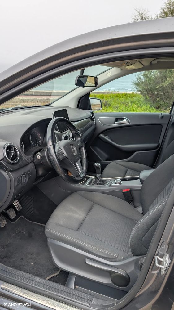 Mercedes-Benz B 180 BlueEfficiency - 24