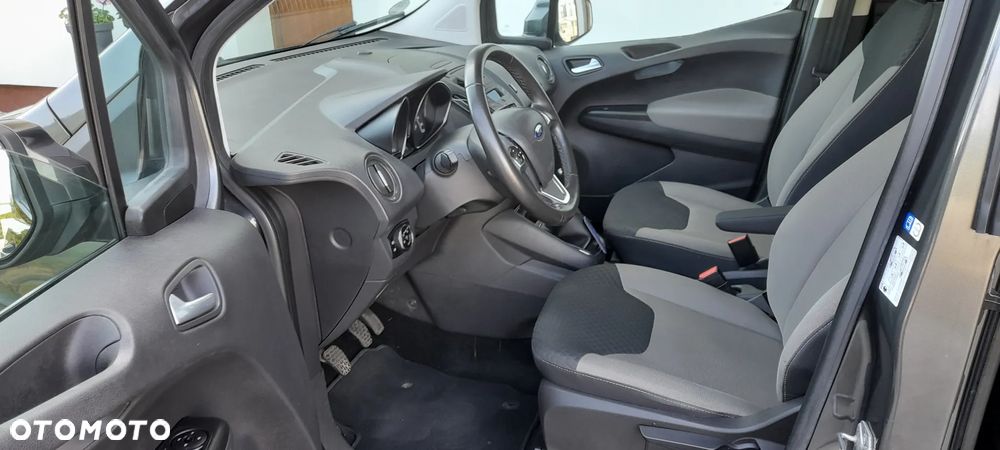 Ford Tourneo Courier 1.0 EcoBoost S&S Ambiente - 16