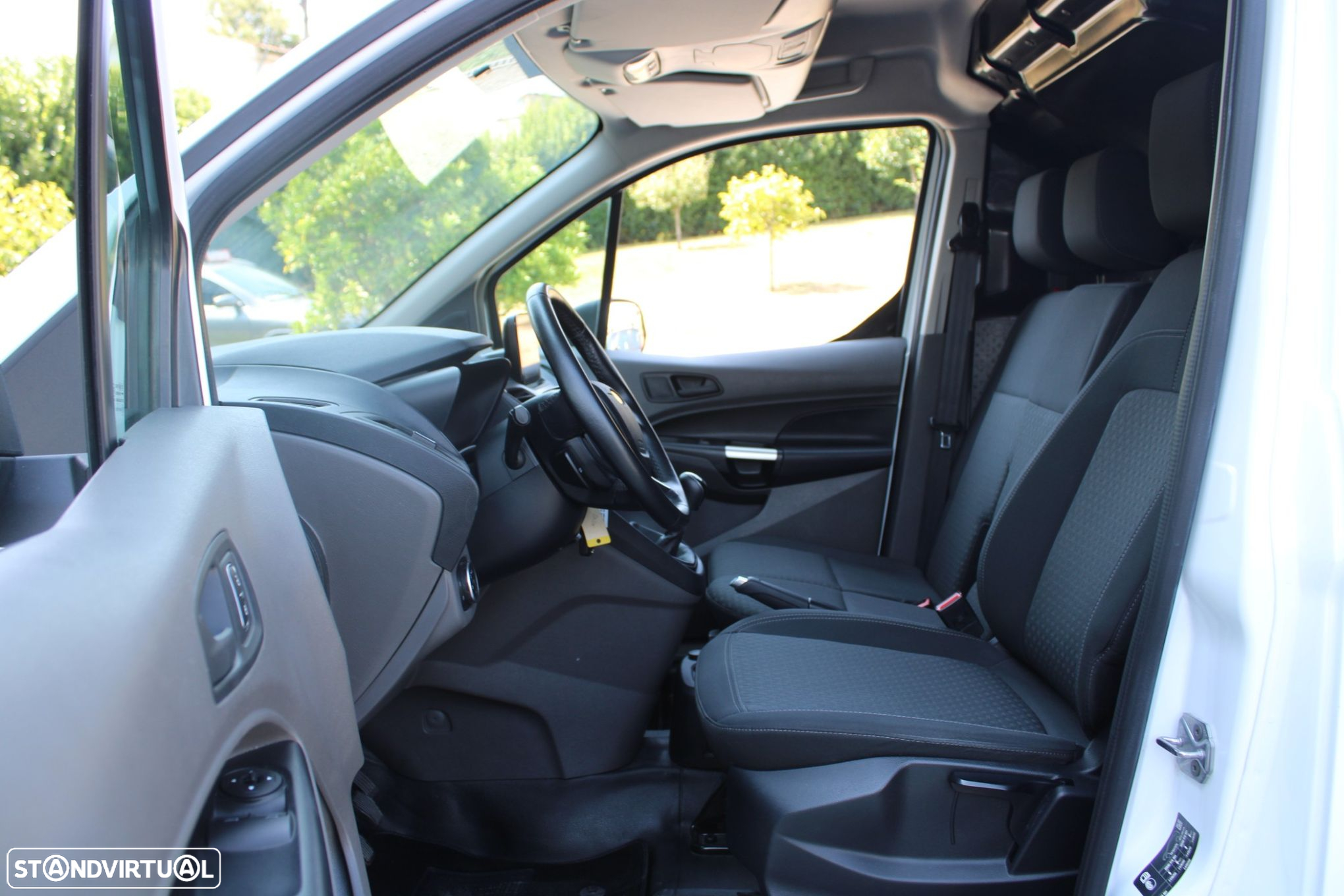 Ford Transit Connect 240 L2 Trend - 18