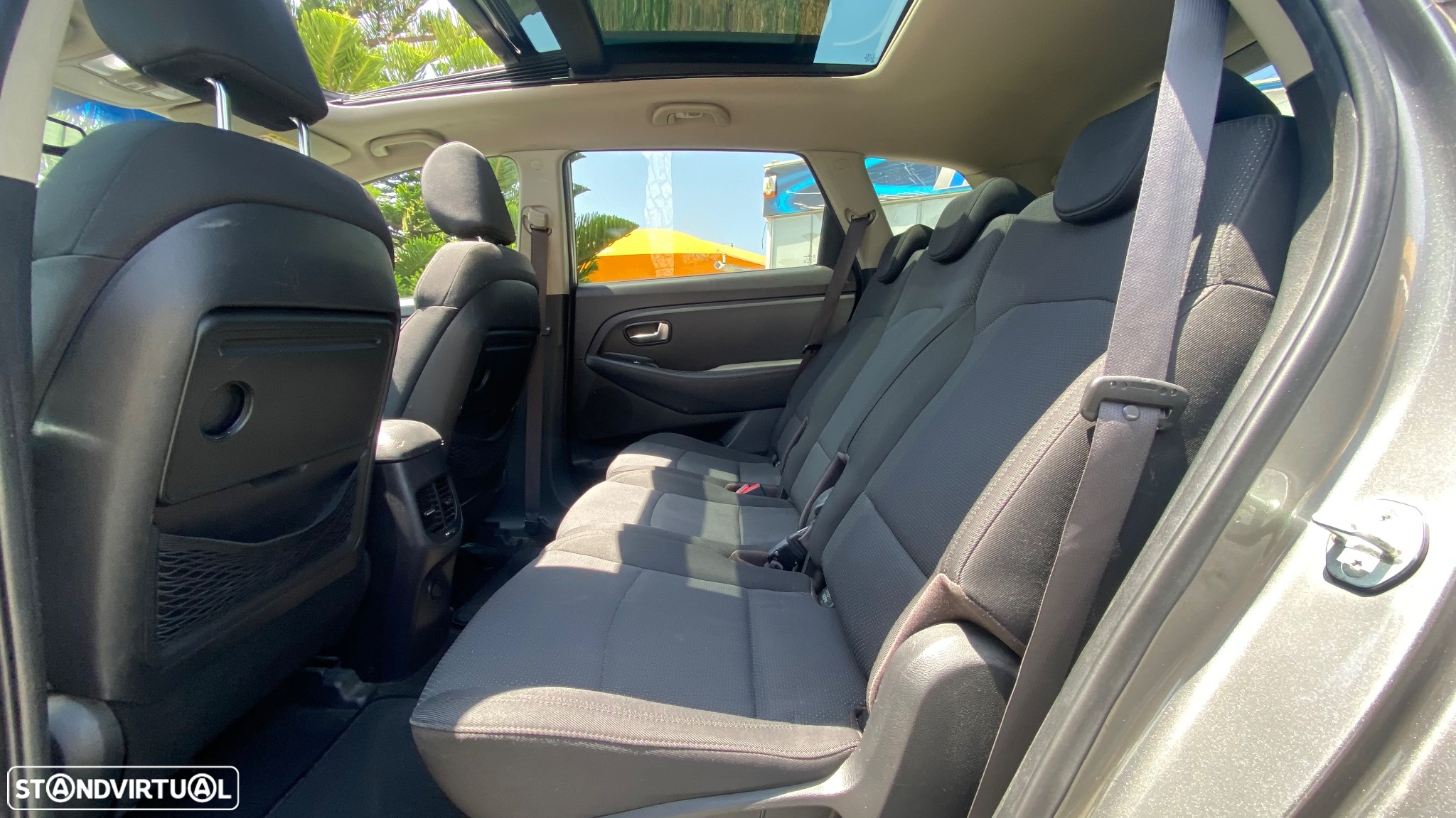 Kia Carens 1.7 CRDi ISG TX - 21