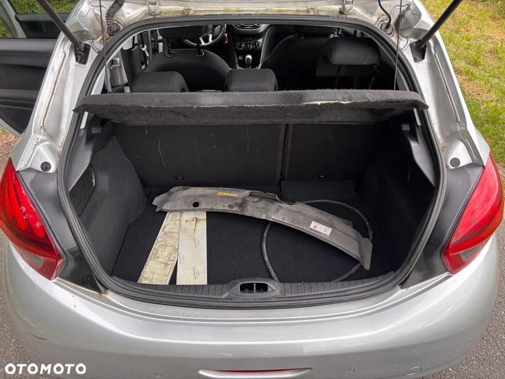 Peugeot 208 PureTech 82 Start & Stop Style - 21
