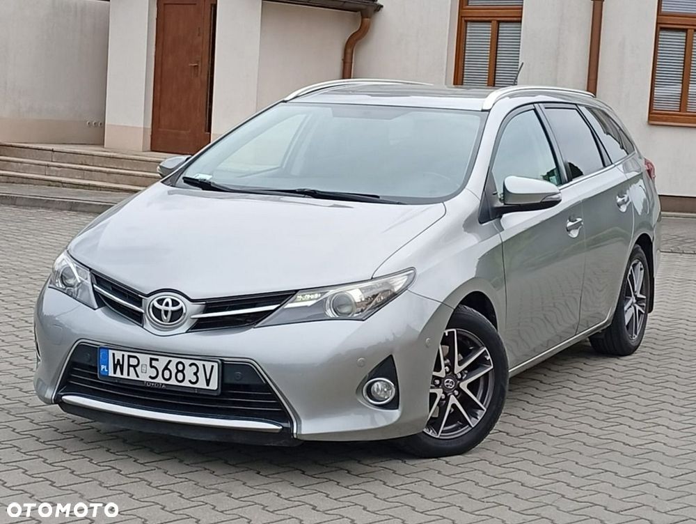 Toyota Auris - 2