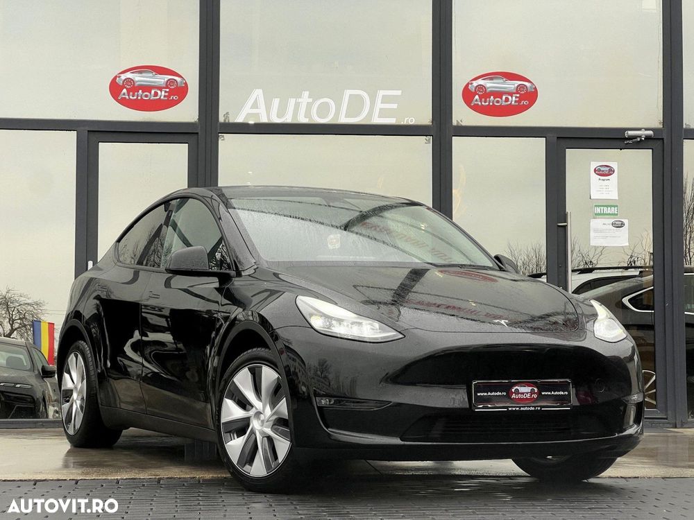 Tesla Model Y - 2