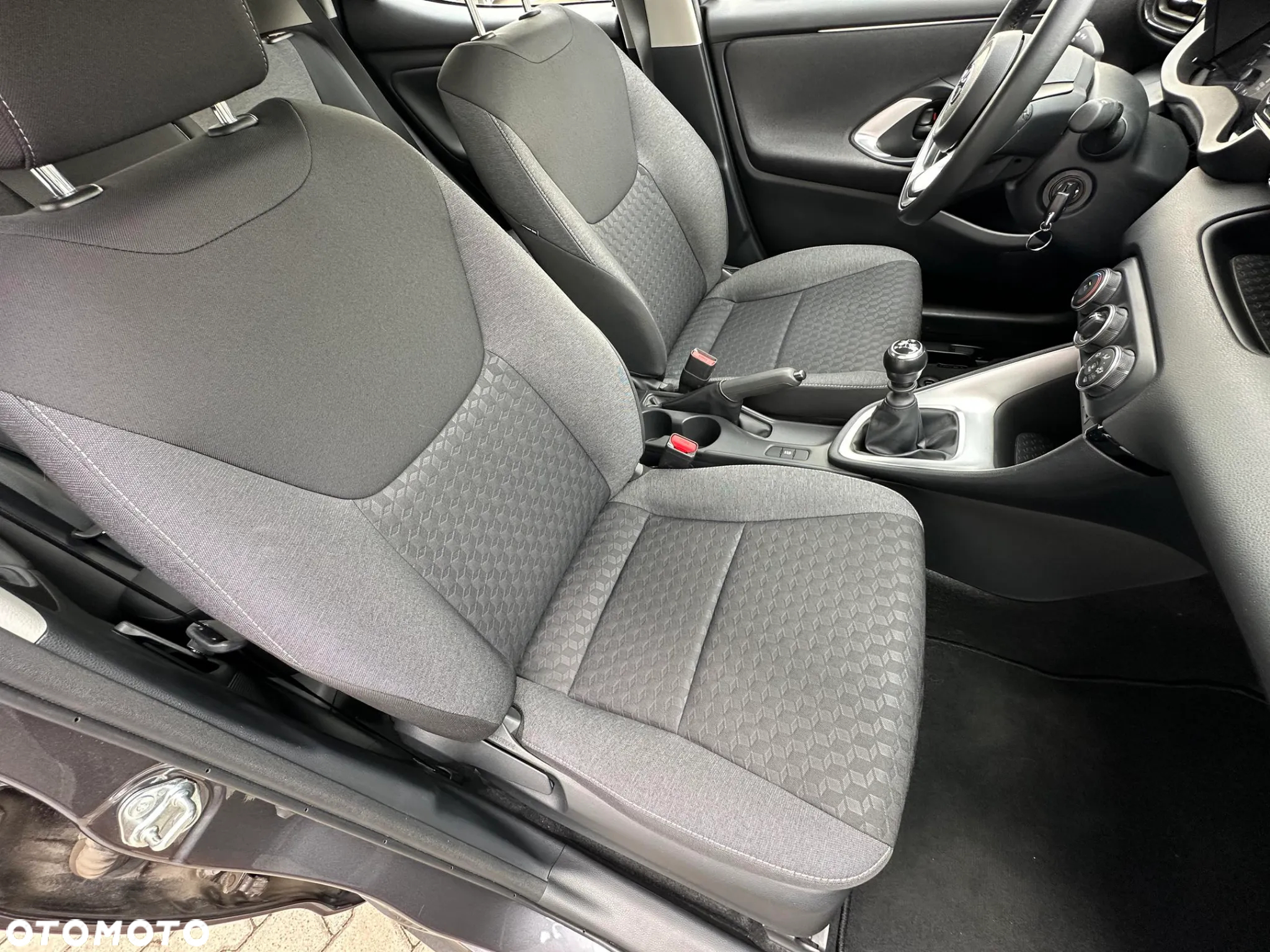Toyota Yaris 1.5 Comfort - 16