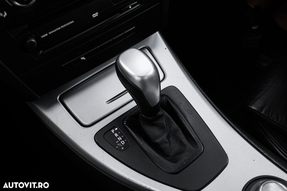 BMW Seria 3 335d Aut. - 23