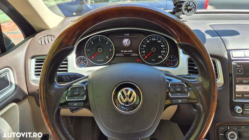 Volkswagen Touareg 3.0 V6 TDI BMT Terrain Tech - 10