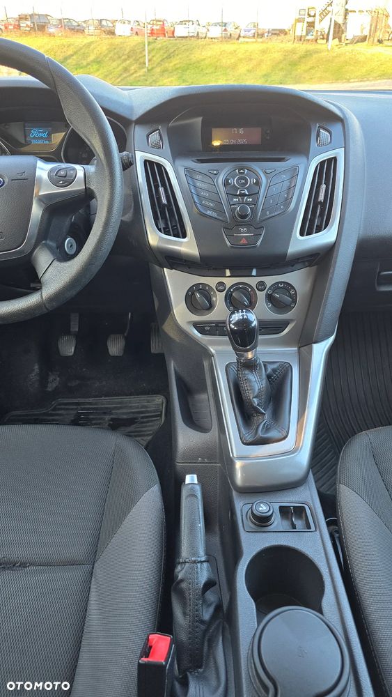 Ford Focus 1.6 Edition - 14