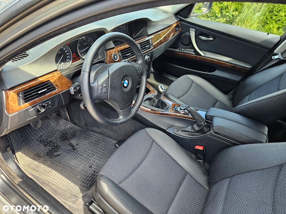 BMW Seria 3 320i Edition Exclusive - 9