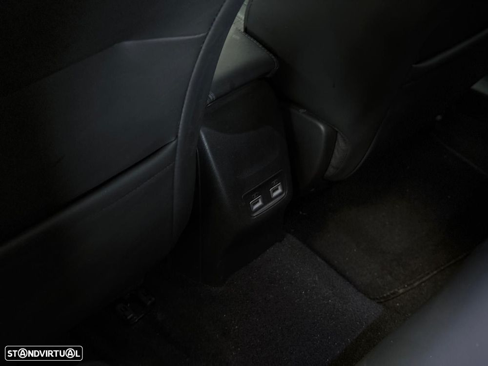 Peugeot 2008 1.2 PureTech Allure - 26