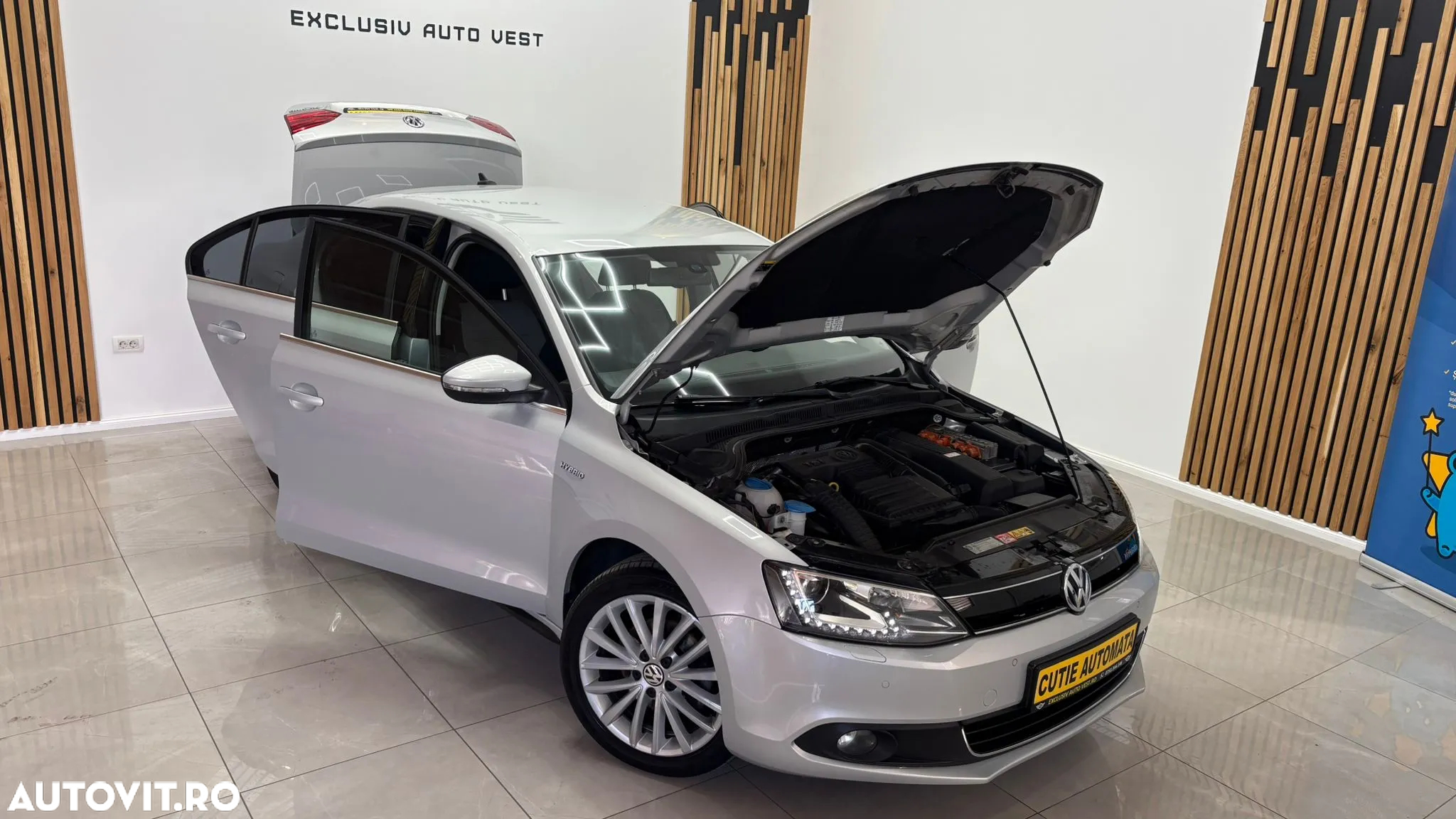 Volkswagen Jetta 1.4 Hybrid DSG Highline - 9