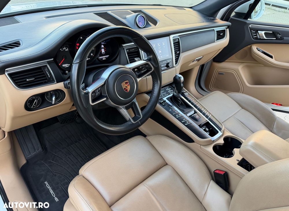 Porsche Macan Standard - 9