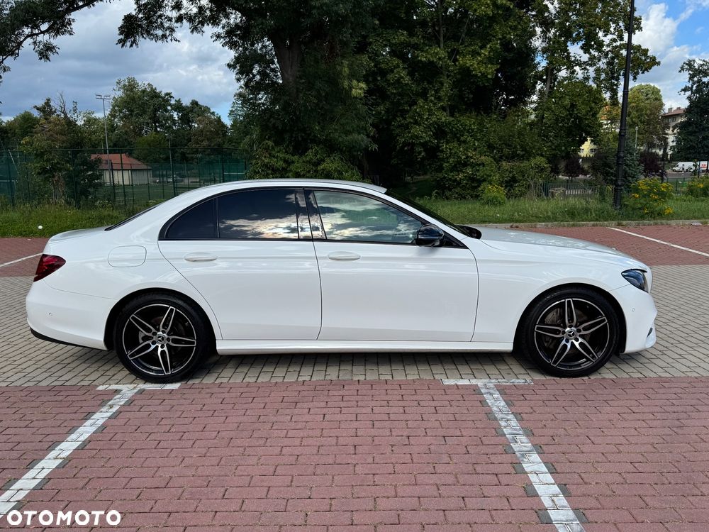 Mercedes-Benz Klasa E 220 d 4-Matic Business Edition 9G-TRONIC - 6