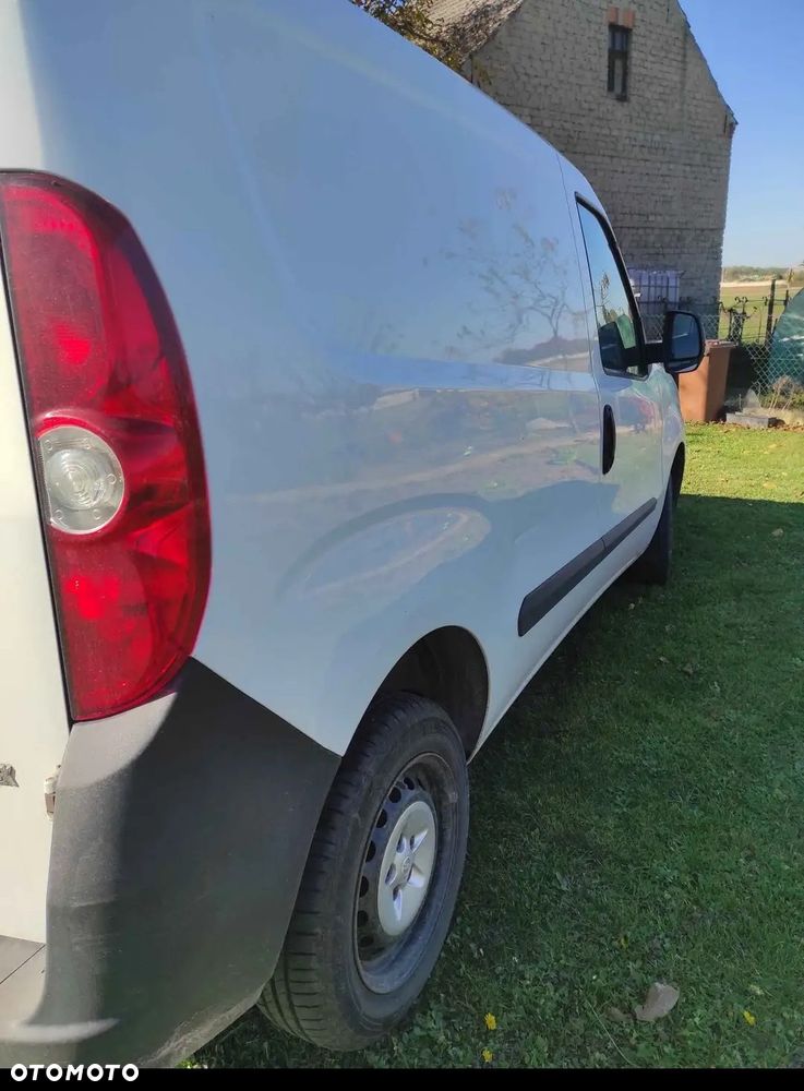 Opel Combo - 1