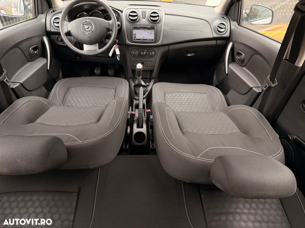 Dacia Sandero TCe 90 S&S Celebration - 7