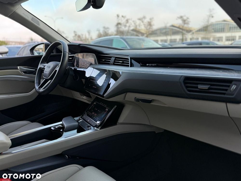 Audi e-tron 55 Quattro S Line - 21