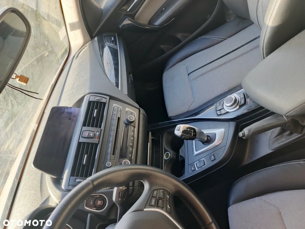 BMW Seria 1 116d Sport Line - 19