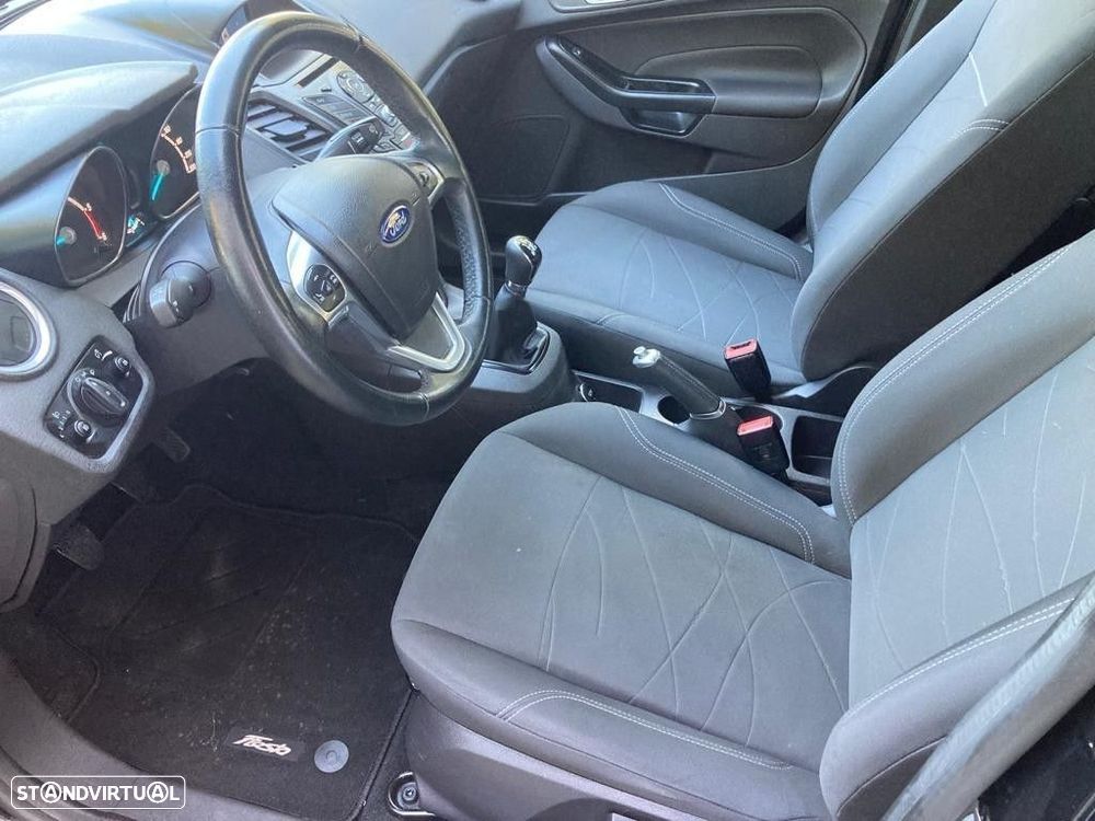 Ford Fiesta 1.5 TDCi Titanium - 6