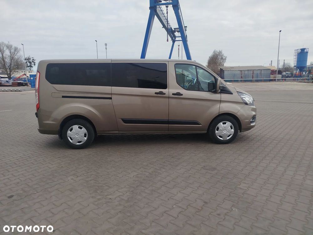 Ford Transit Custom 9 osobowy - 8