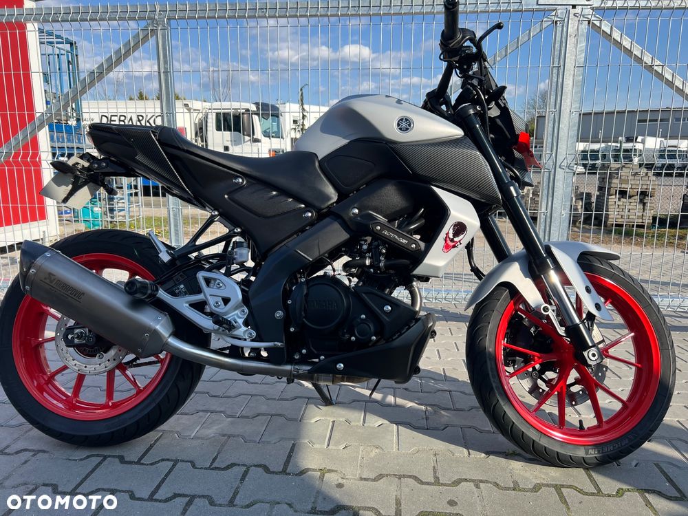 Yamaha MT - 15