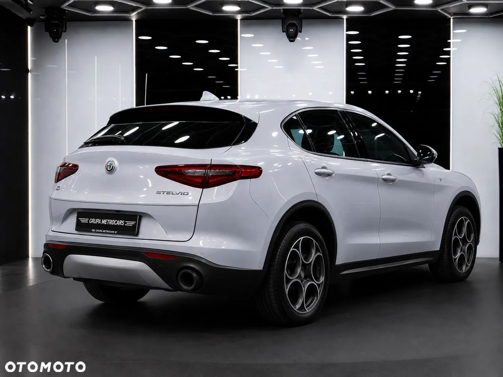 Alfa Romeo Stelvio 2.0 Turbo TI Q4 - 5
