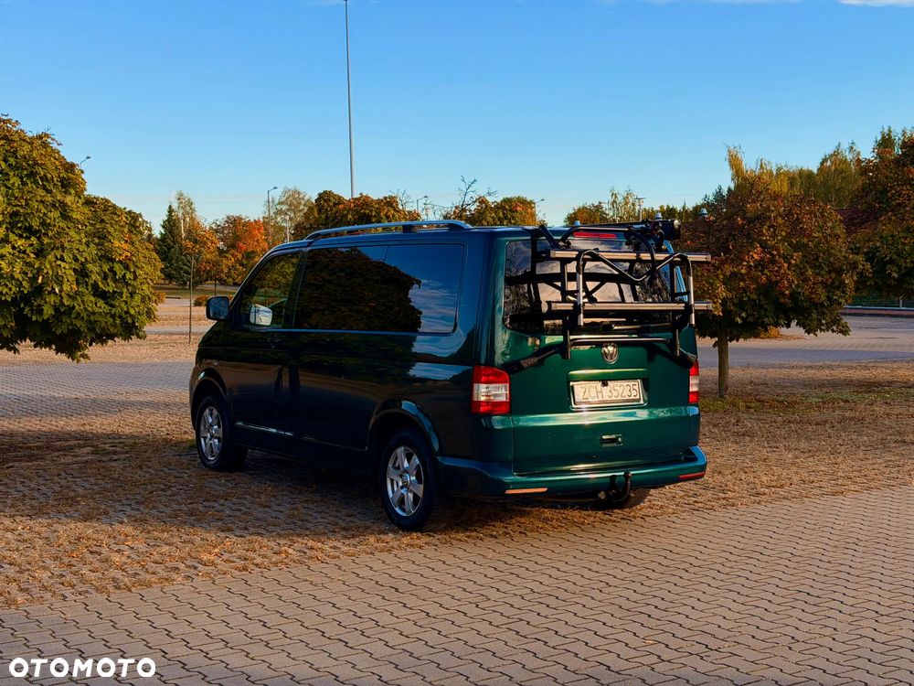 Volkswagen Multivan - 13