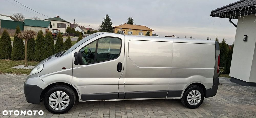 Opel vivaro - 2